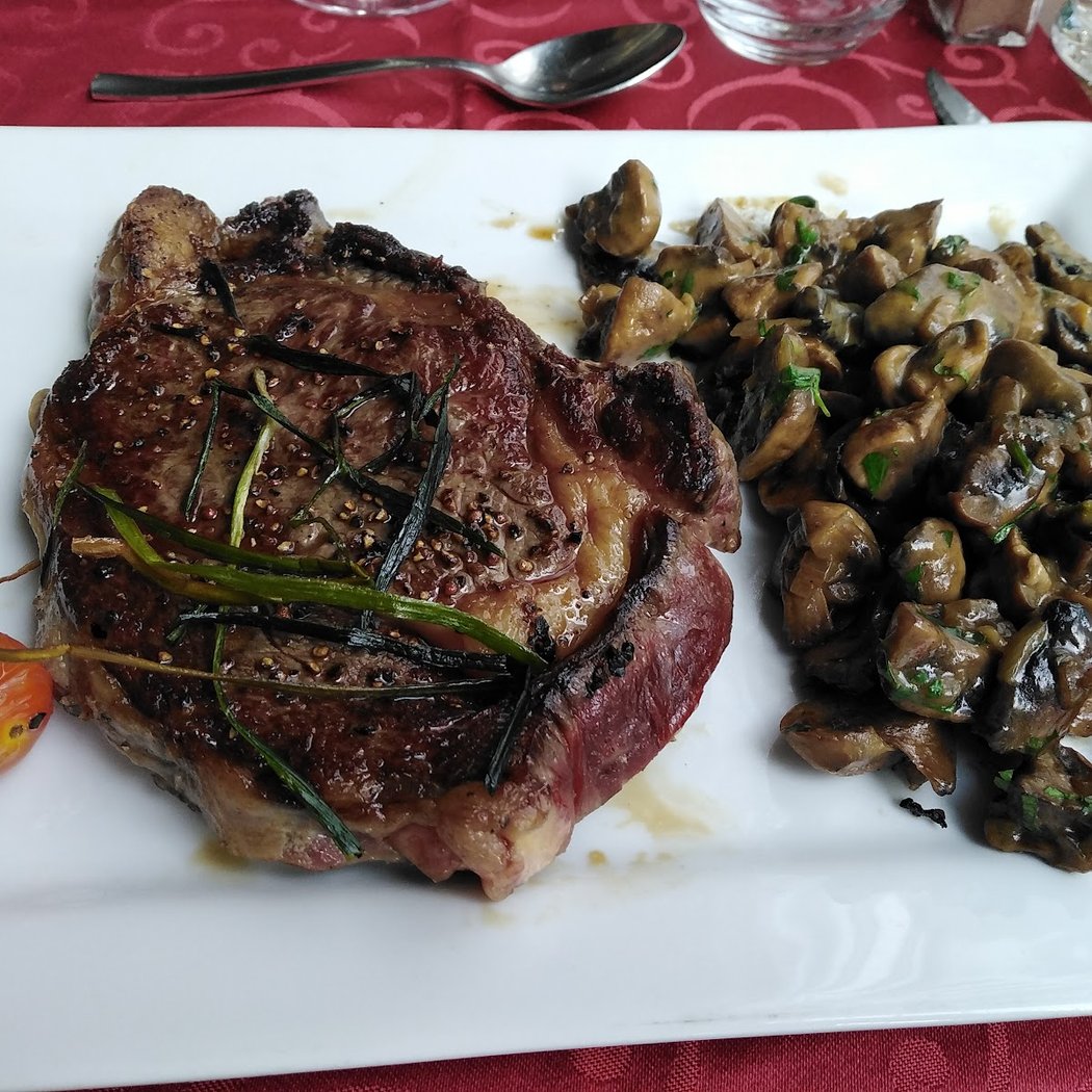 Comme Chez Vous-L Emaillerie 1